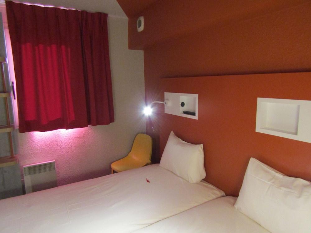Ibis Budget Chilly-Mazarin Les Champarts Bagian luar foto