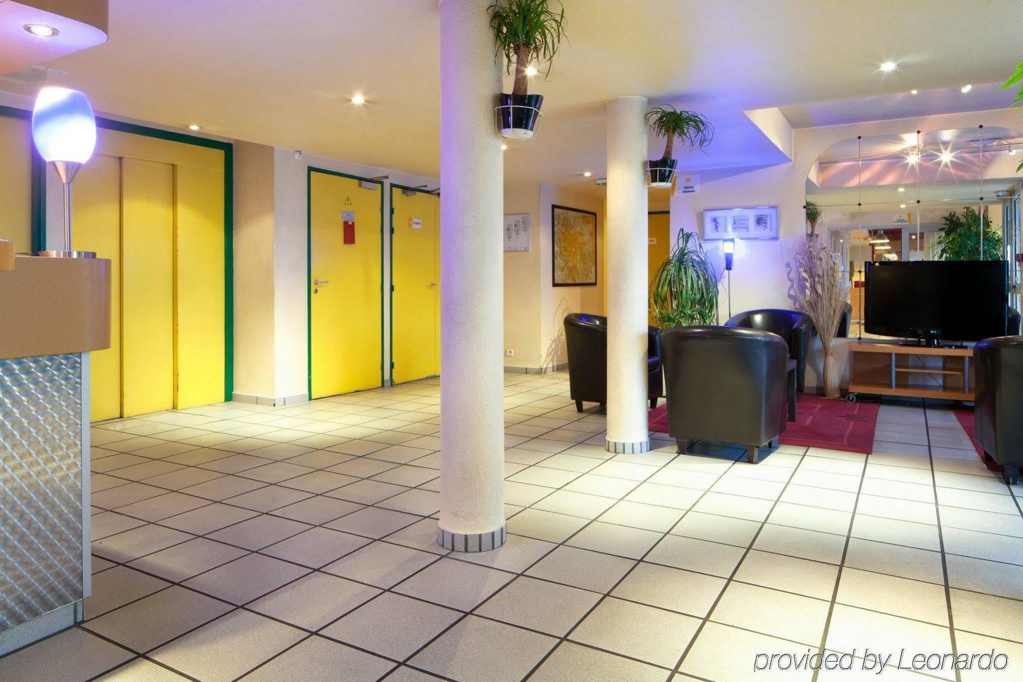 Ibis Budget Chilly-Mazarin Les Champarts Bagian luar foto