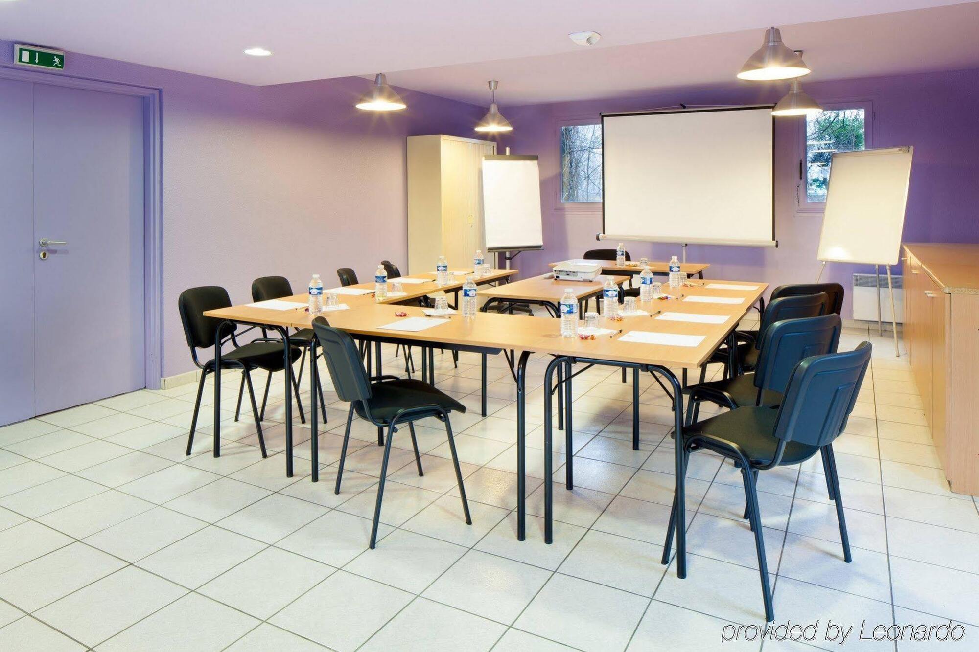 Ibis Budget Chilly-Mazarin Les Champarts Bagian luar foto